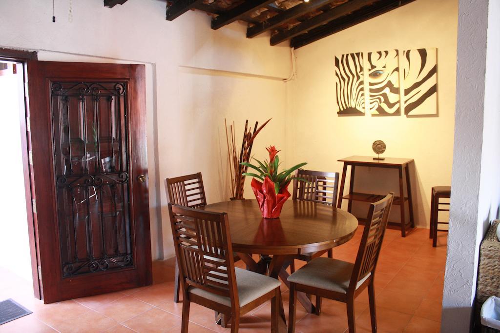 Hotel Dona Juana Tlacotalpan Exteriör bild